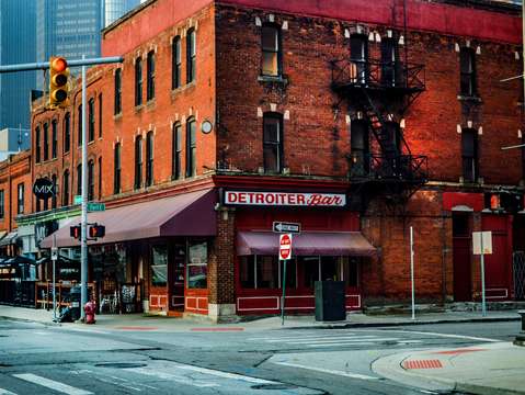 Detroiter bar dsc 0686