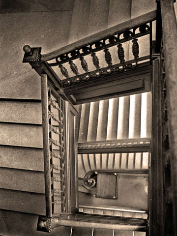 Descending stairway
