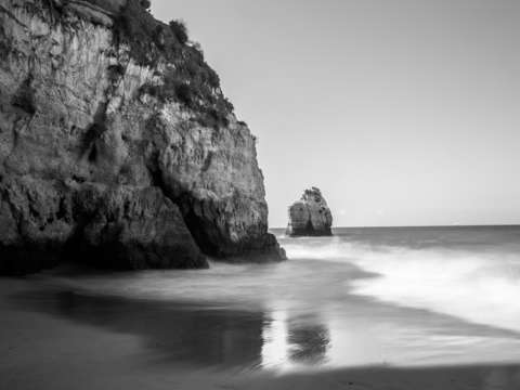 Alvor rocks bw