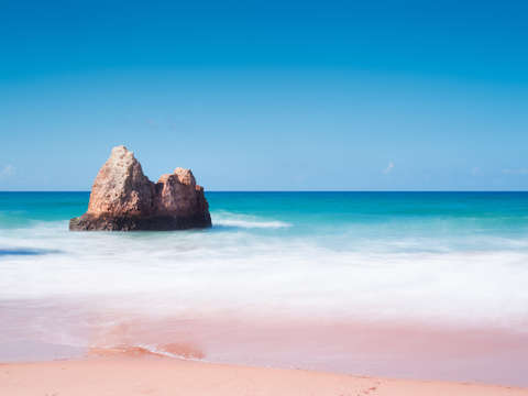 Praia dos tres irmaos beach alvor