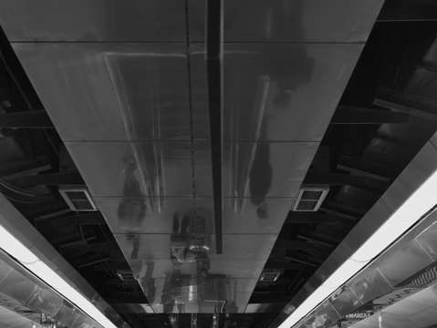 Untitled l1800197
