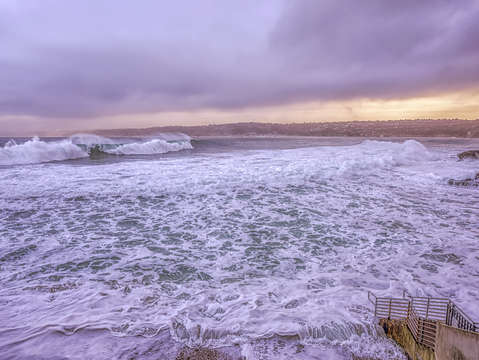 Big surf at the cove