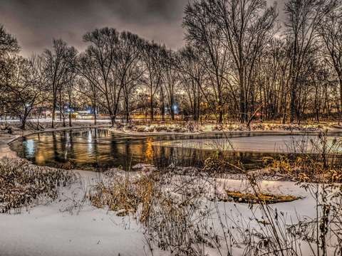 Snowy night on the clinton river v2 dsc 0098