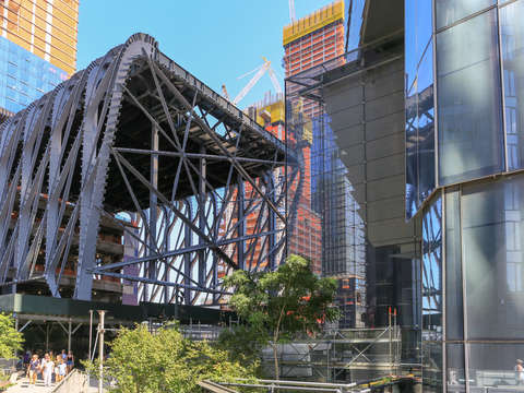 Impossible geometries of the highline nyc