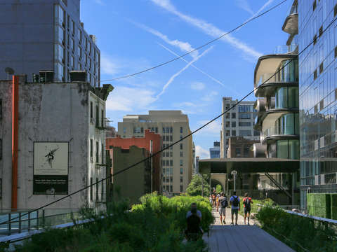 In the shade on the highline chelsea nyc