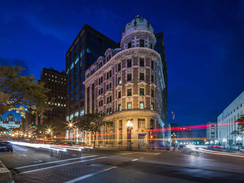 State street traffic