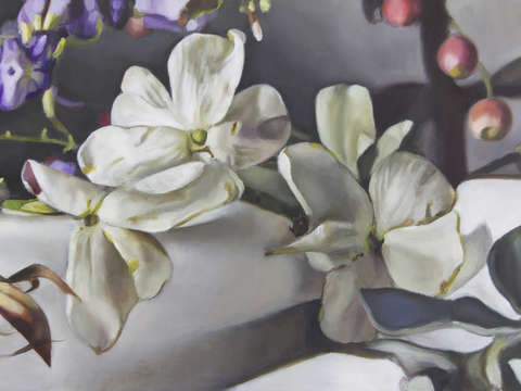 White flowers with schinus molle