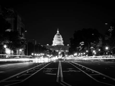 Us capitol from pennave in black and white