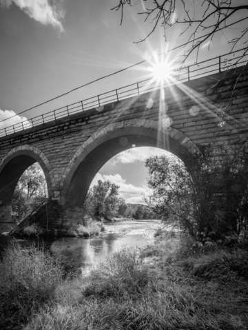 Tiffany arch bridge
