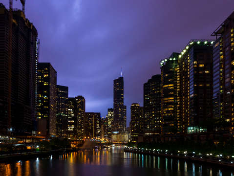 Lightning over chicago river