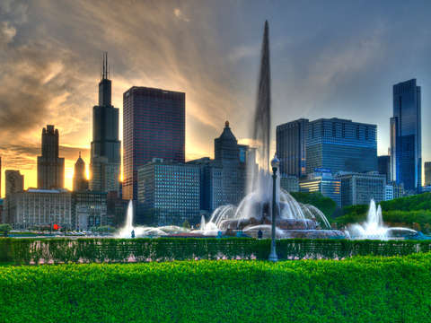Buckingham fountain sunset