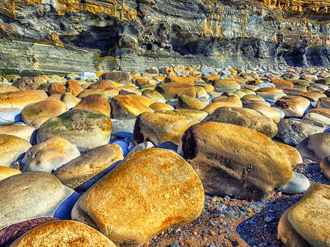 Sea of rocks 1