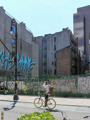 Bike ride along the lower east side nyc