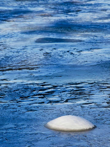 Flat snow ball