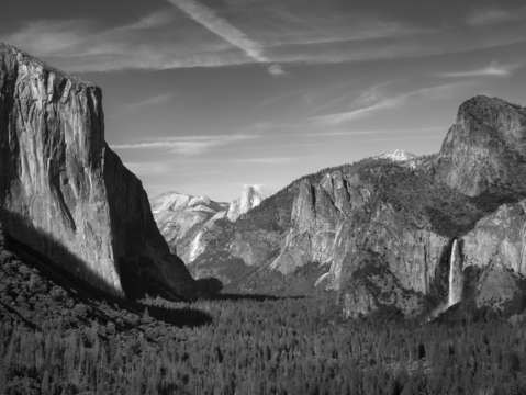 Yosemite tunnel view bw