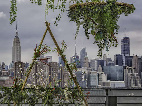 Decorated skyline 2076