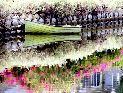 Summer lake boat 1