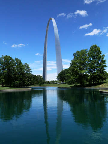 Gateway arch reflection