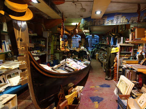 Venetian bookstore