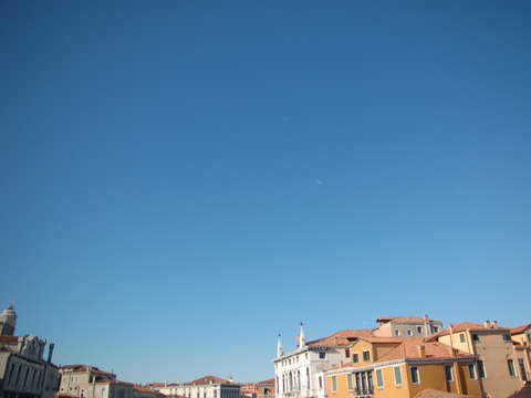 Venetian backfloating