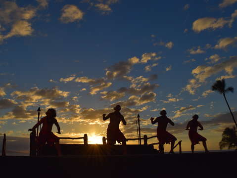 Dance at sunset maui