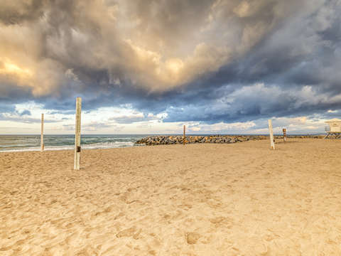 A storm above the courts color