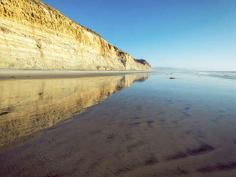 The golden cliffs of torrey 1