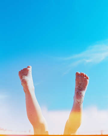 Sandy toes