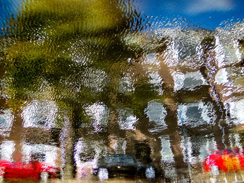 Canal reflection amsterdam nl