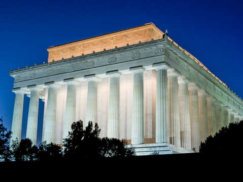 Lincoln at night