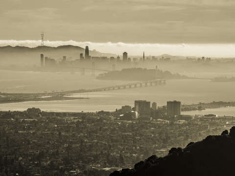 San francisco sepia skyline