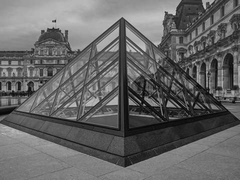 Louvre shapes