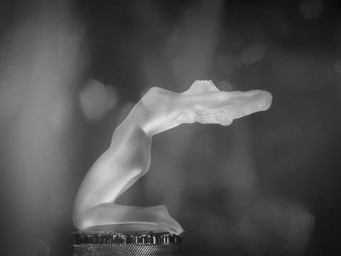 Duesenberg lalique crystal woman hood ornament