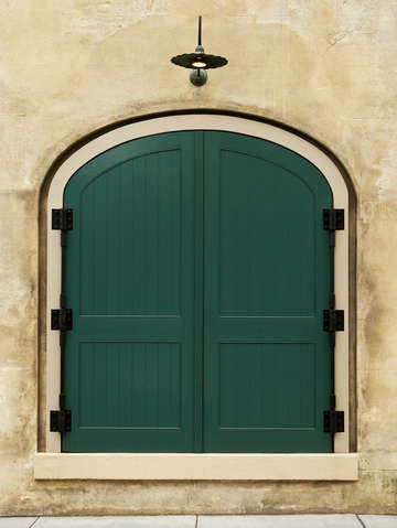 Charleston doors