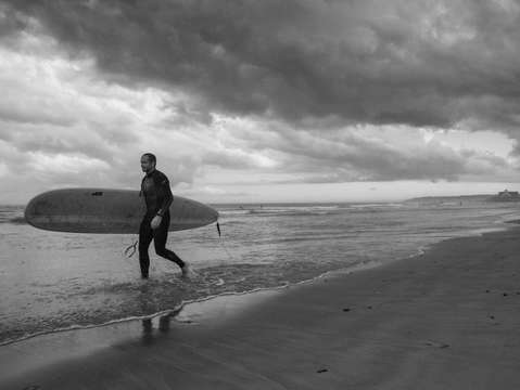 Storm surfer