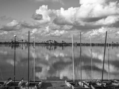 A winter monochrome at mission bay