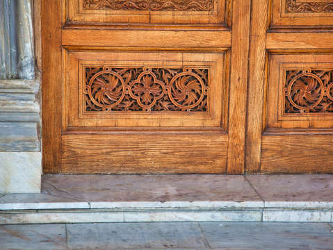 Crrete doorway