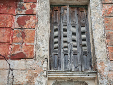 Old window shutter crete