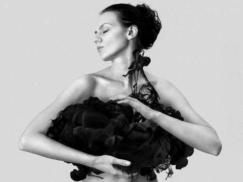 Metamorphosis black 2