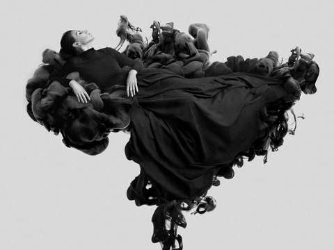 Metamorphosis black 3