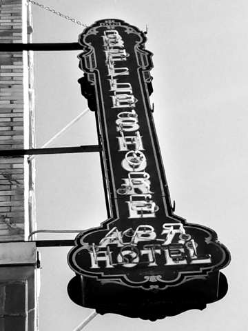 Edgewater 01bw