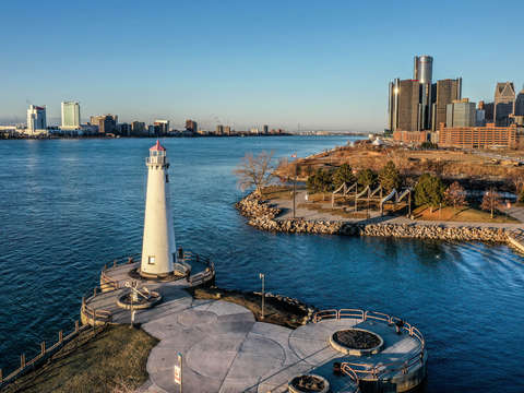 Detroit downtown and lighthouse dji 0178