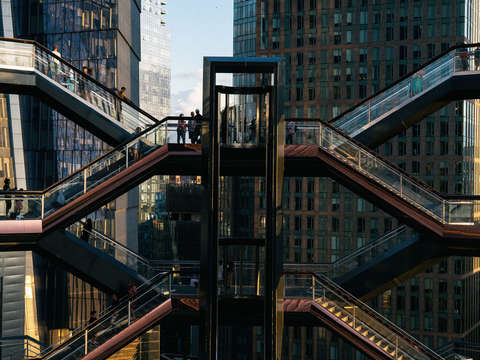 8 hudson yards savage beauty
