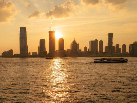 8 to drone in new york