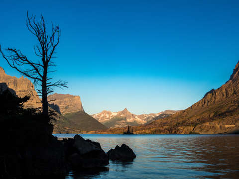 Morning light on st mary lake