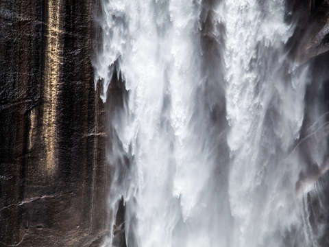 Thundering falls