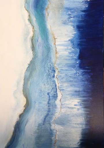 Currents of crystal blue