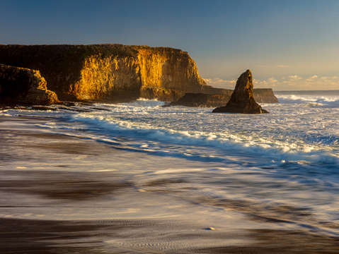 Coastal waves