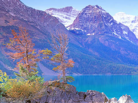 Autumn colors on st marys lake