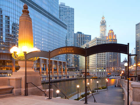 Chicago riverwalk